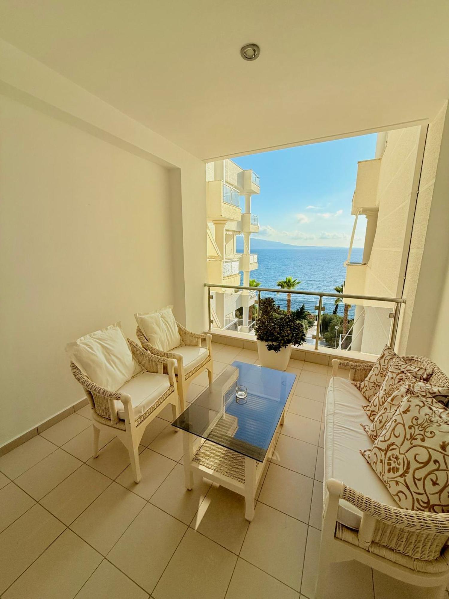 Limani Deluxe Apartment *
