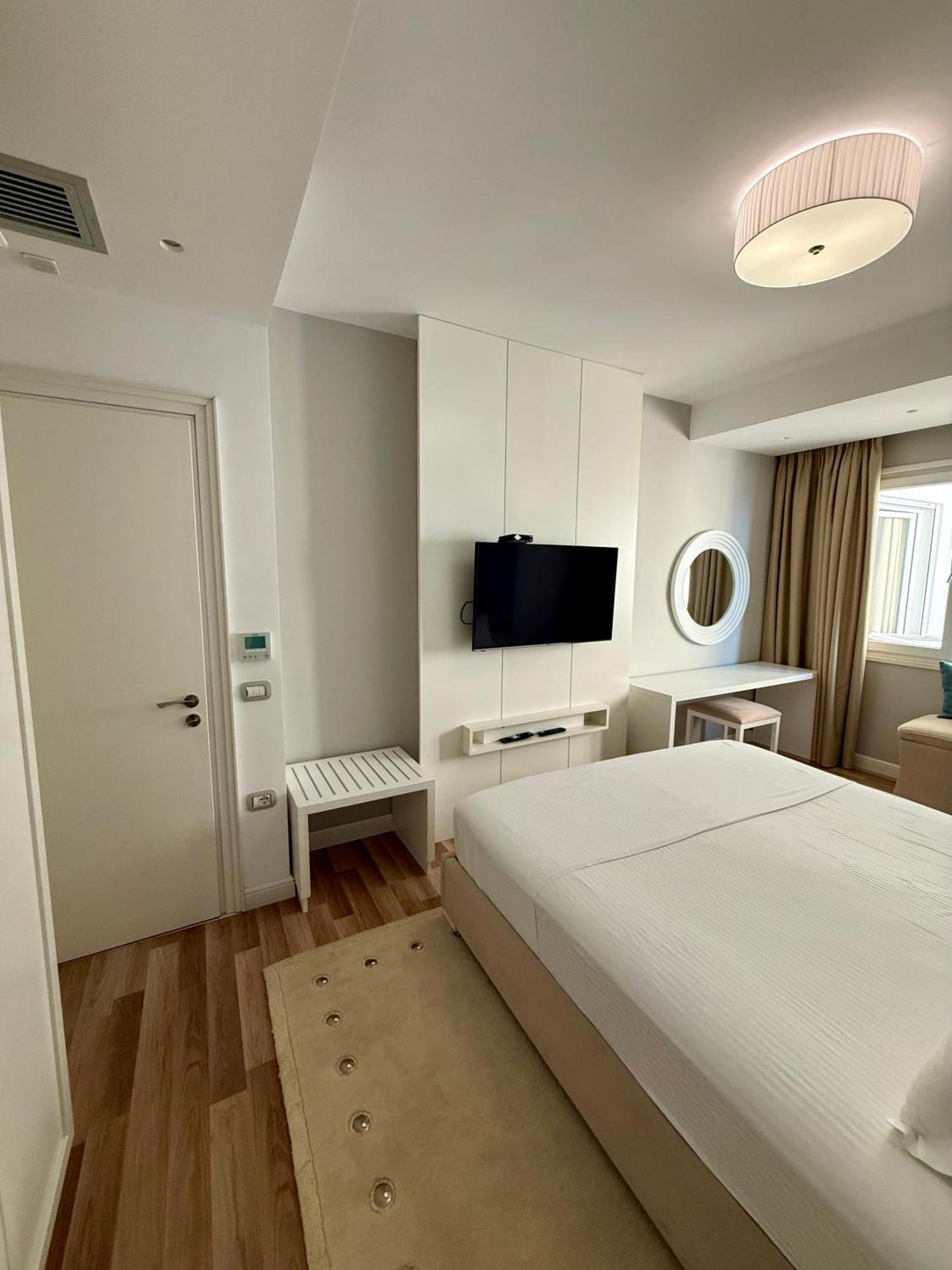 Limani Deluxe Apartment Sarande