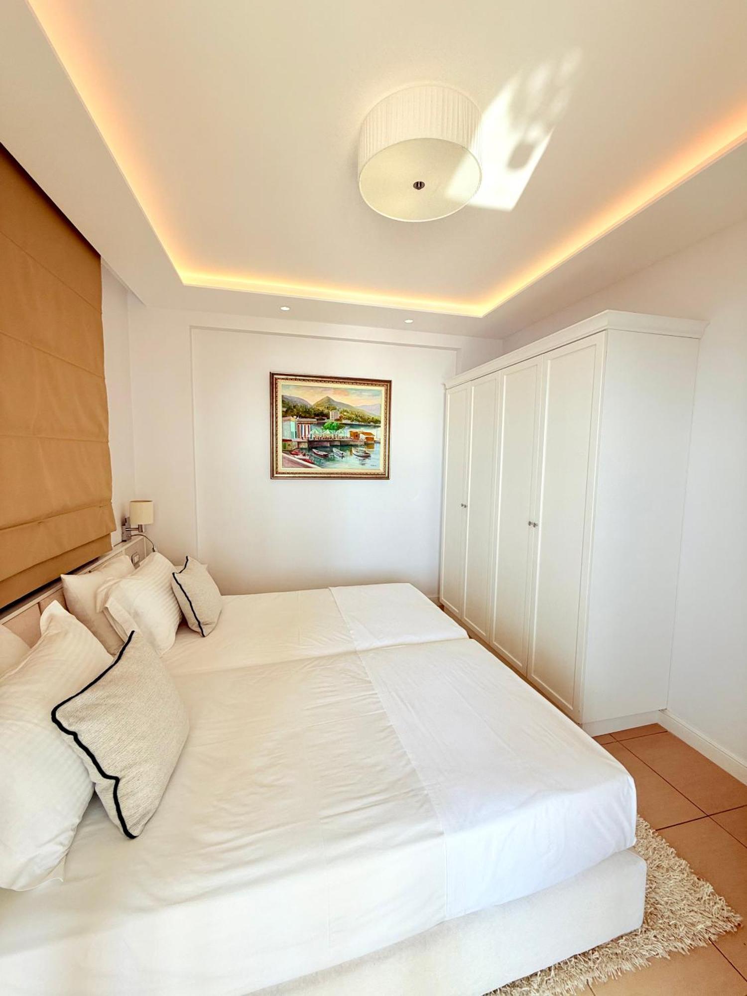 Limani Deluxe Apartment Sarandë